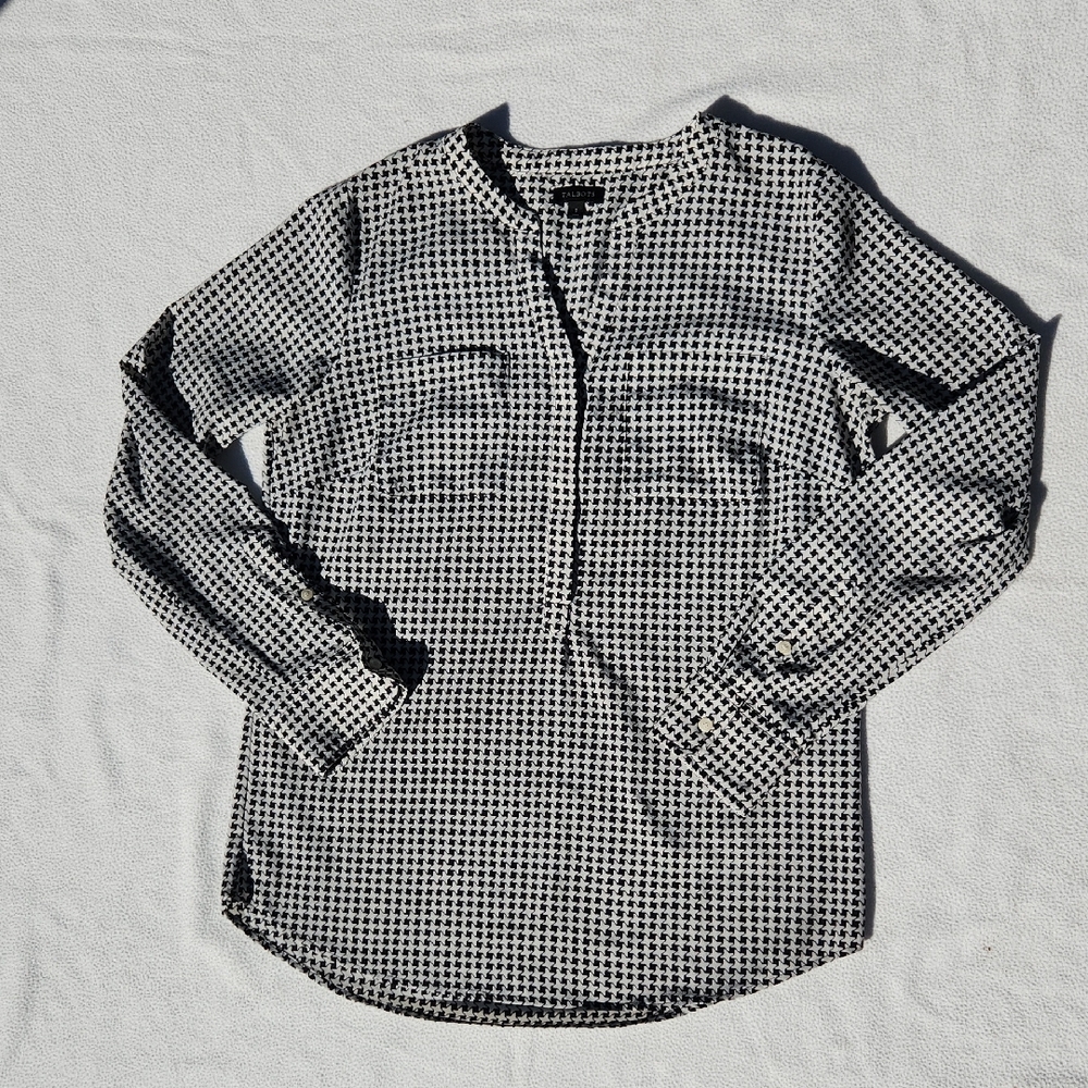 Talbots Black & White Houndstooth Roll-Tab Sleeve Blouse - Size S